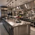 Kitchen Set Hotel untuk Rak Piring Stainless yang Higienis