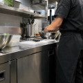 Kitchen Set Stainless Steel Tahan Bertahun-tahun? Cek Faktor Ini